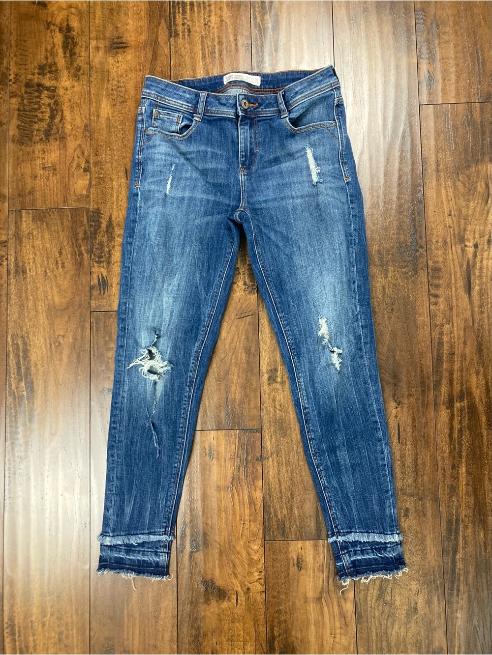 ZARA Women’s Jeans Basic Denim Z1975 Distressed Ripped Size 4 NICE